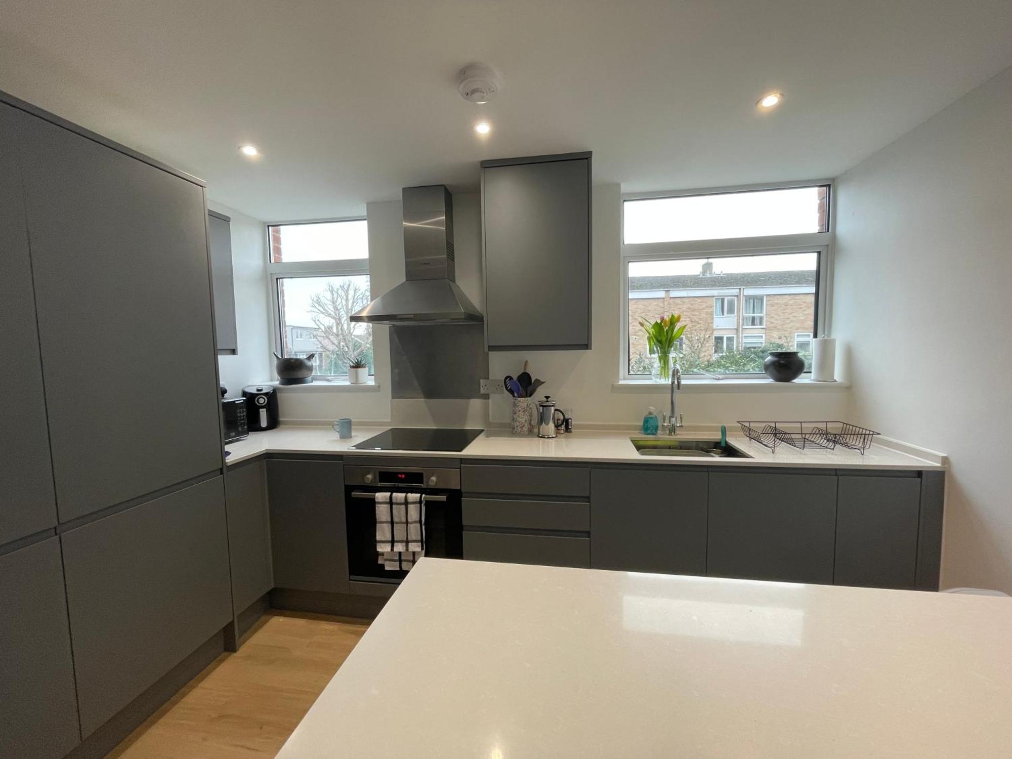 Appartement Modern And Comfortable Flat With Private Parking à Oxford Extérieur photo