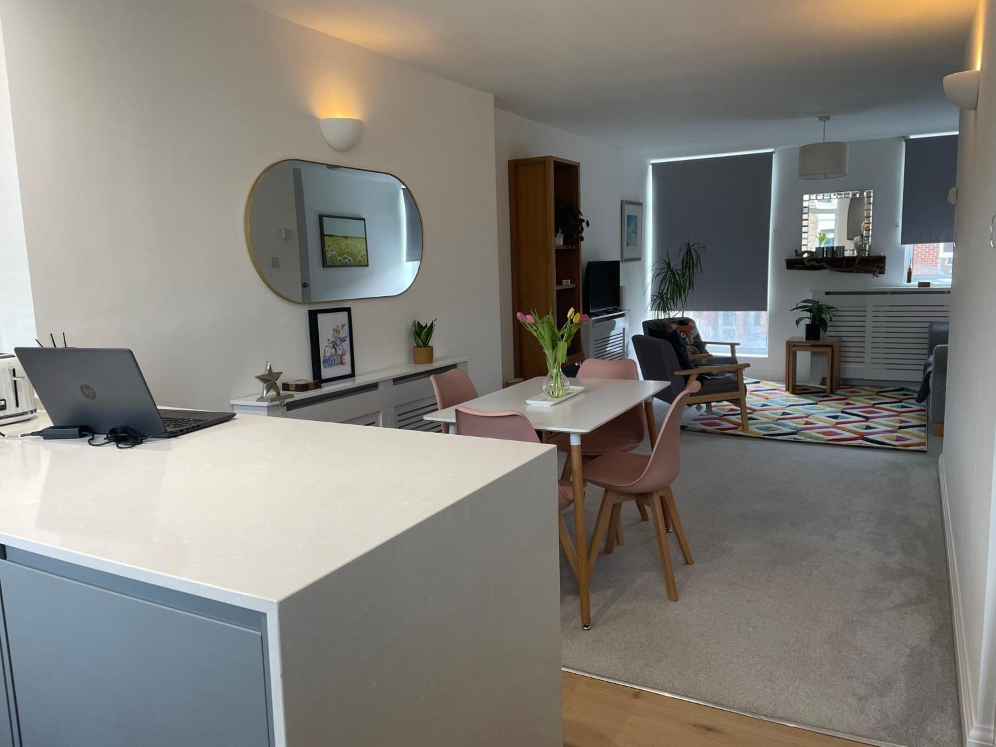 Appartement Modern And Comfortable Flat With Private Parking à Oxford Extérieur photo